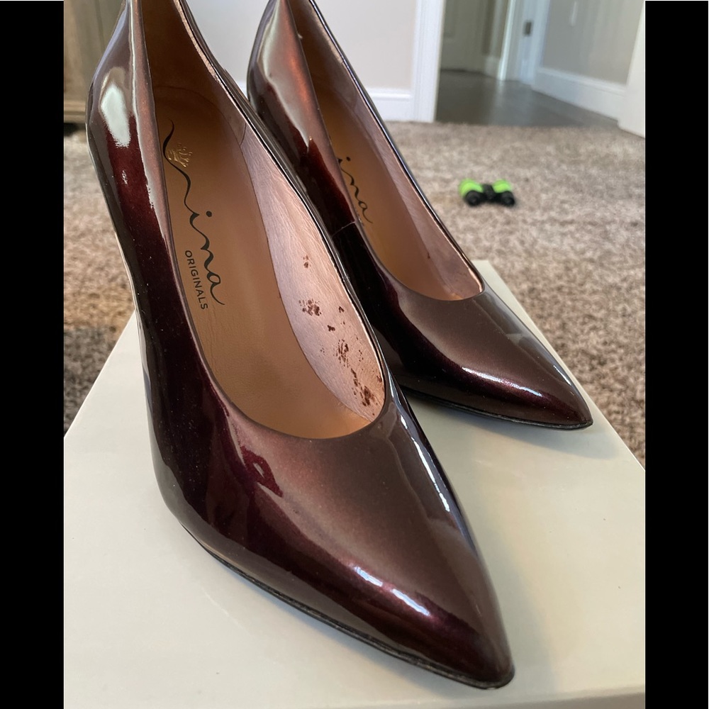 Nina Pumps